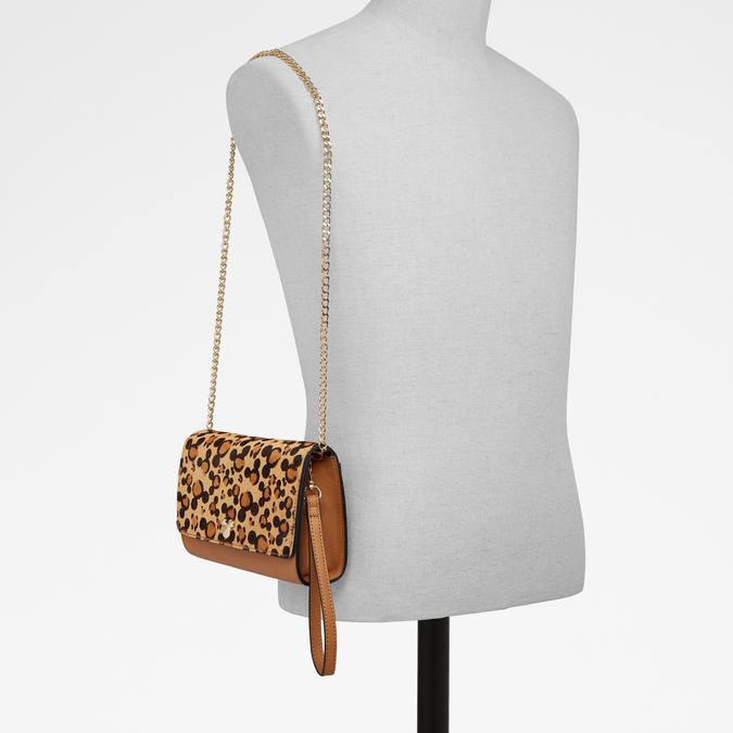 Damsel Women's Cognac Clutch image number 3