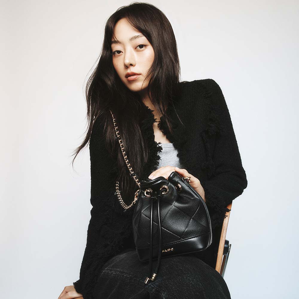 Elynnaa Women's Black Bucket Bag