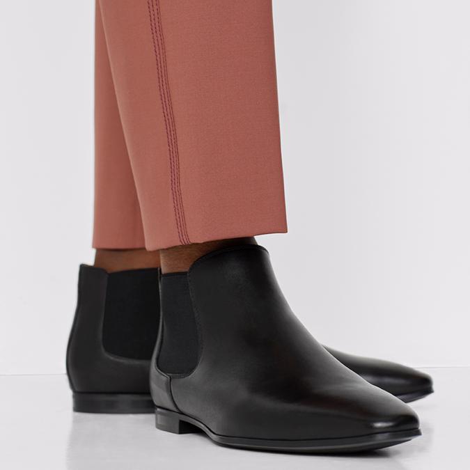 Boewien Men's Black Chelsea Boots image number 1