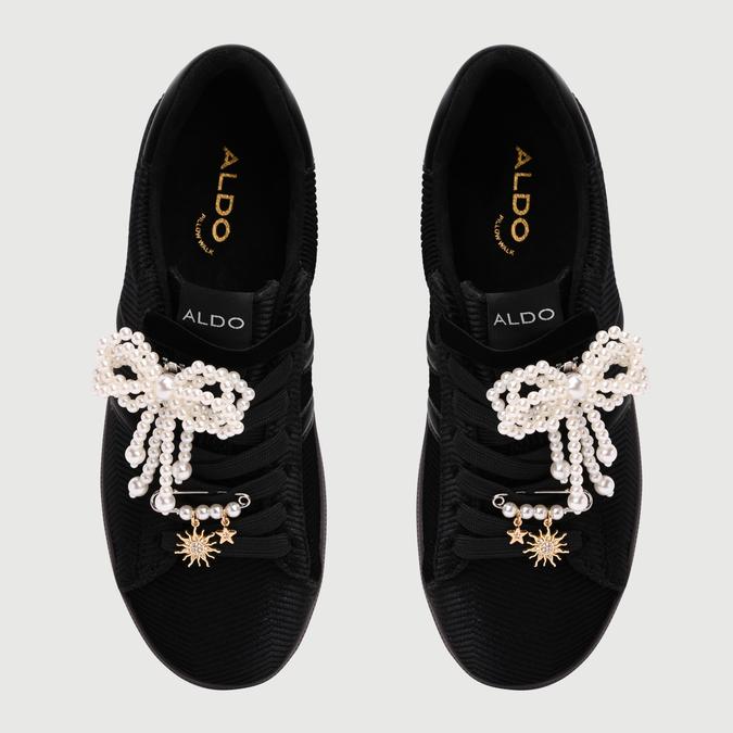 Chicsneake2A-In Women's Black Athletics