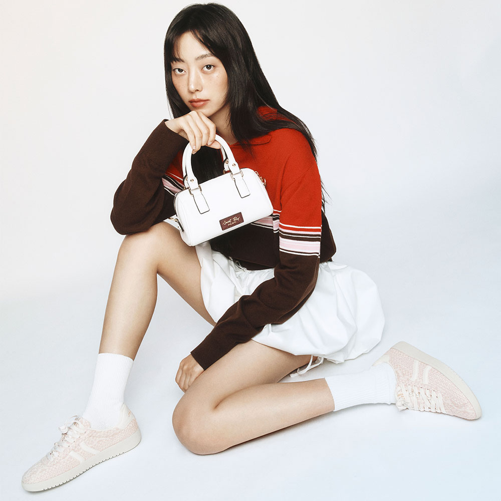 Chicsneaker-In Women's Pink Athletics