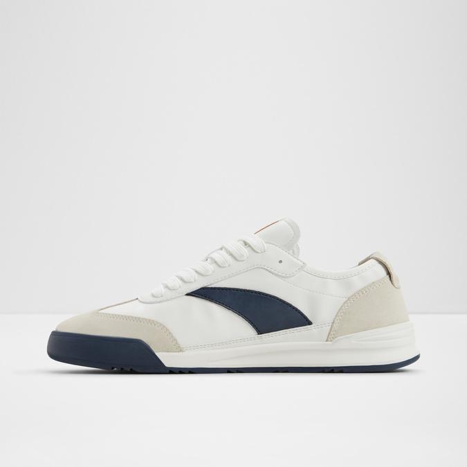 Clubmtl-In Men's White Fashion Athletic image number 3