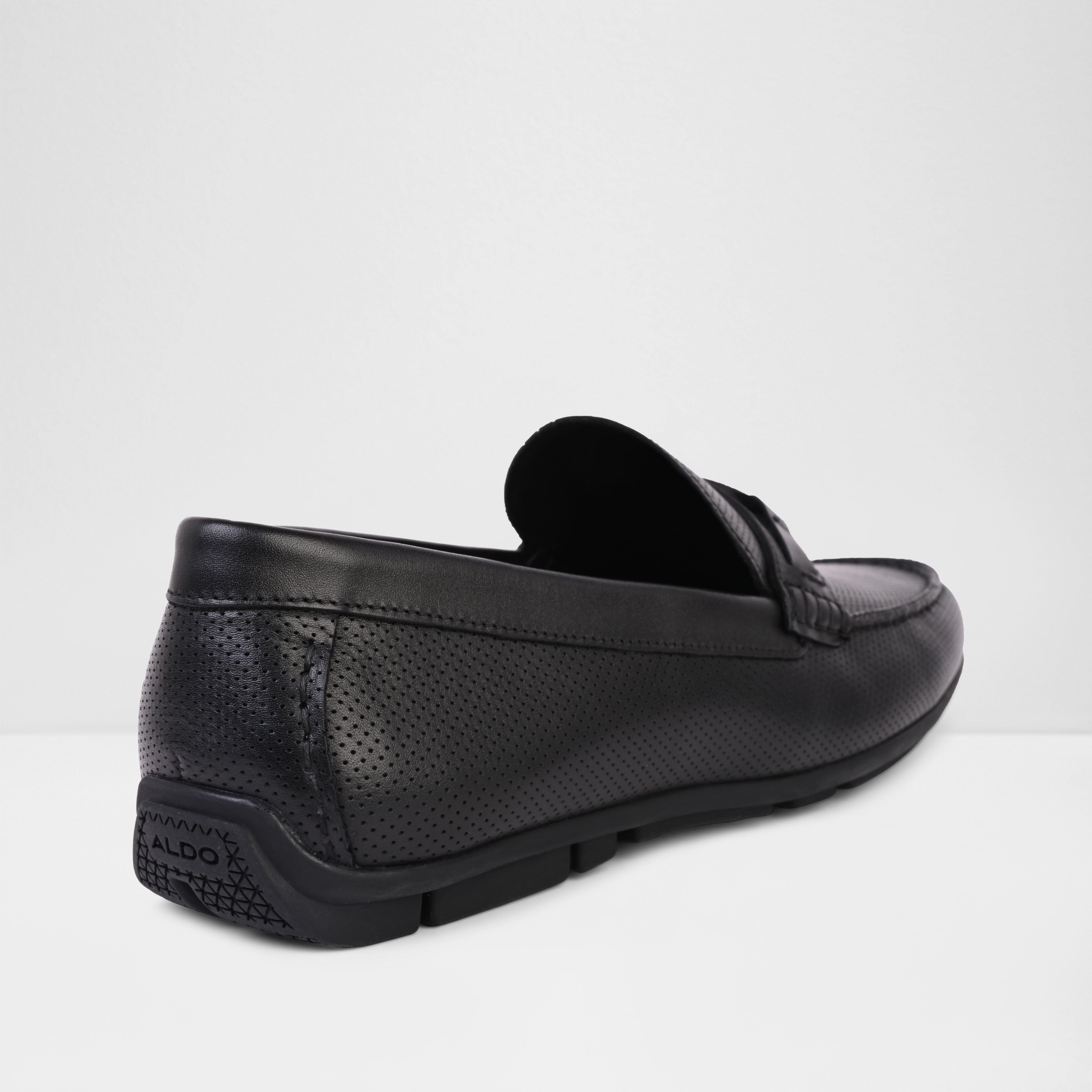 Haendaciena-In Men's Black Moccasins image number 2
