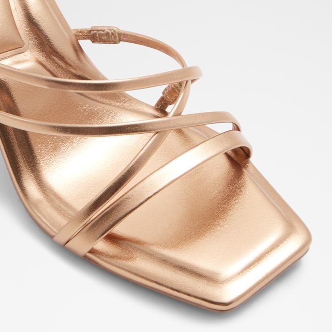 Heyworth Women's Gold Block Heel image number 5