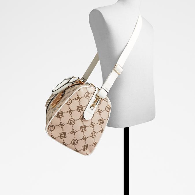 Avre Women's Brown Duffle image number 3