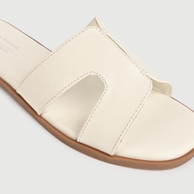 HAYLEE100043 image number 5