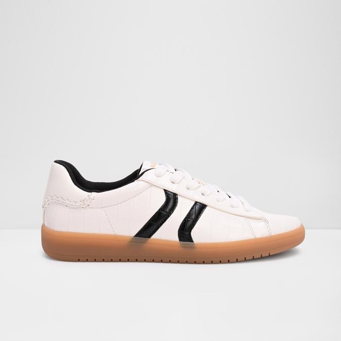 Chicsneake2A-In Women's White Athletics