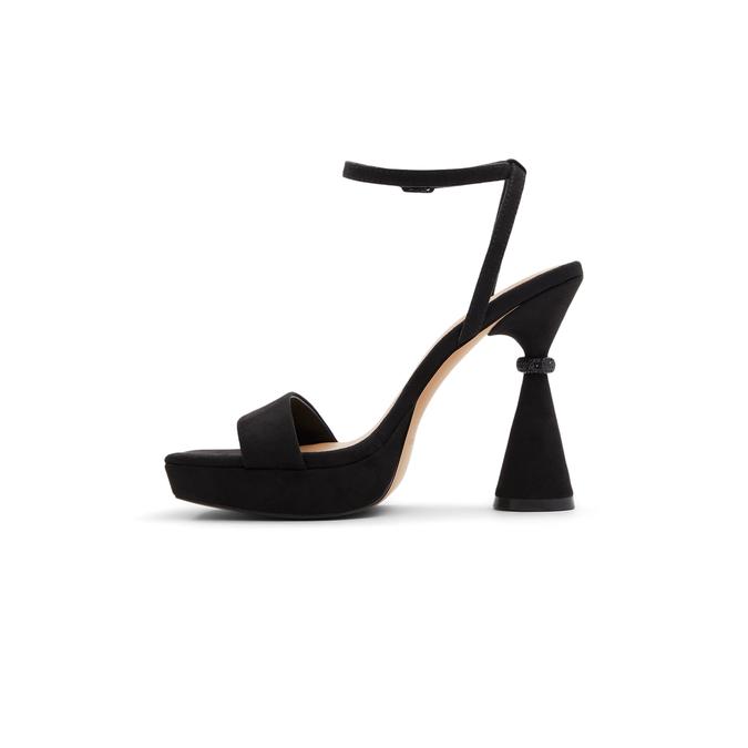 Dreaming Women's Black Block Heel Sandals image number 3