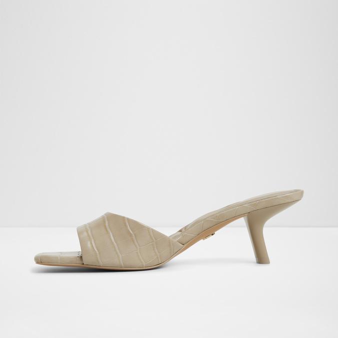 Enchanting-In Women's Green Dress Sandals image number 3