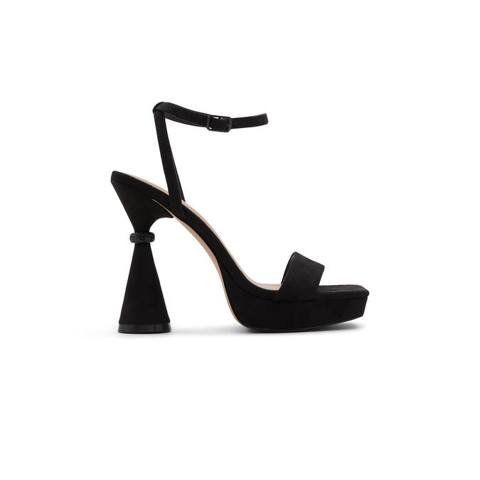 Dreaming Women's Black Block Heel Sandals image number 0