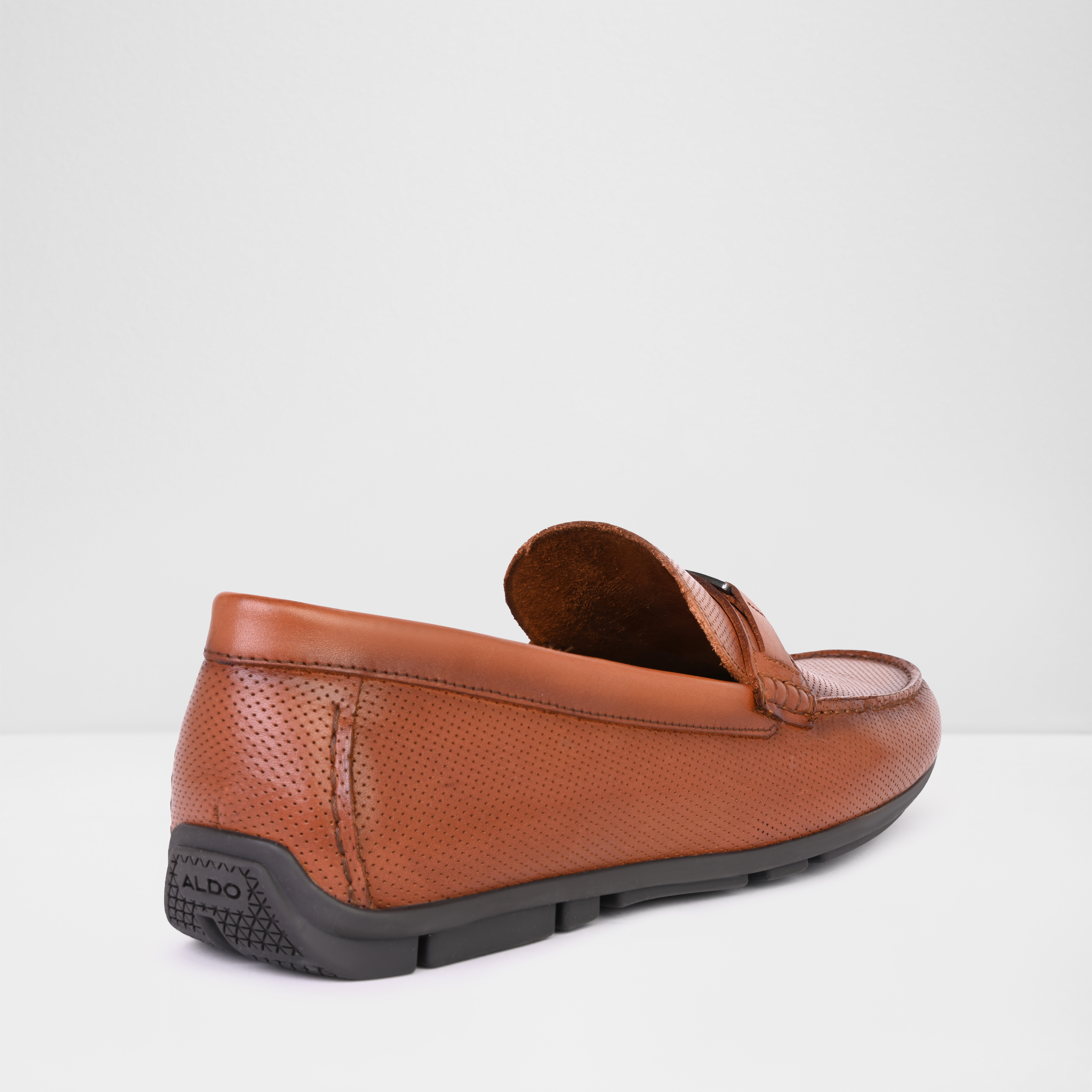 Haendaciena-In Men's Brown Moccasins image number 2