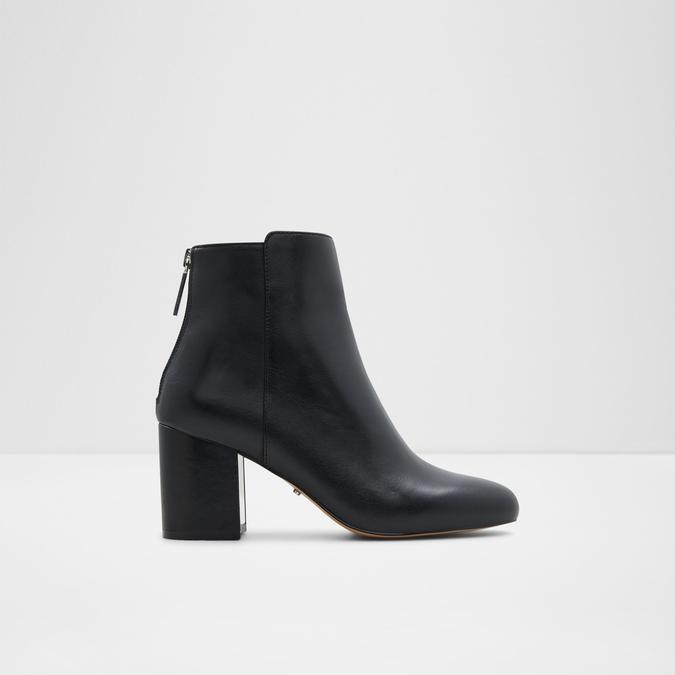 Priraveth Women's Black Boots