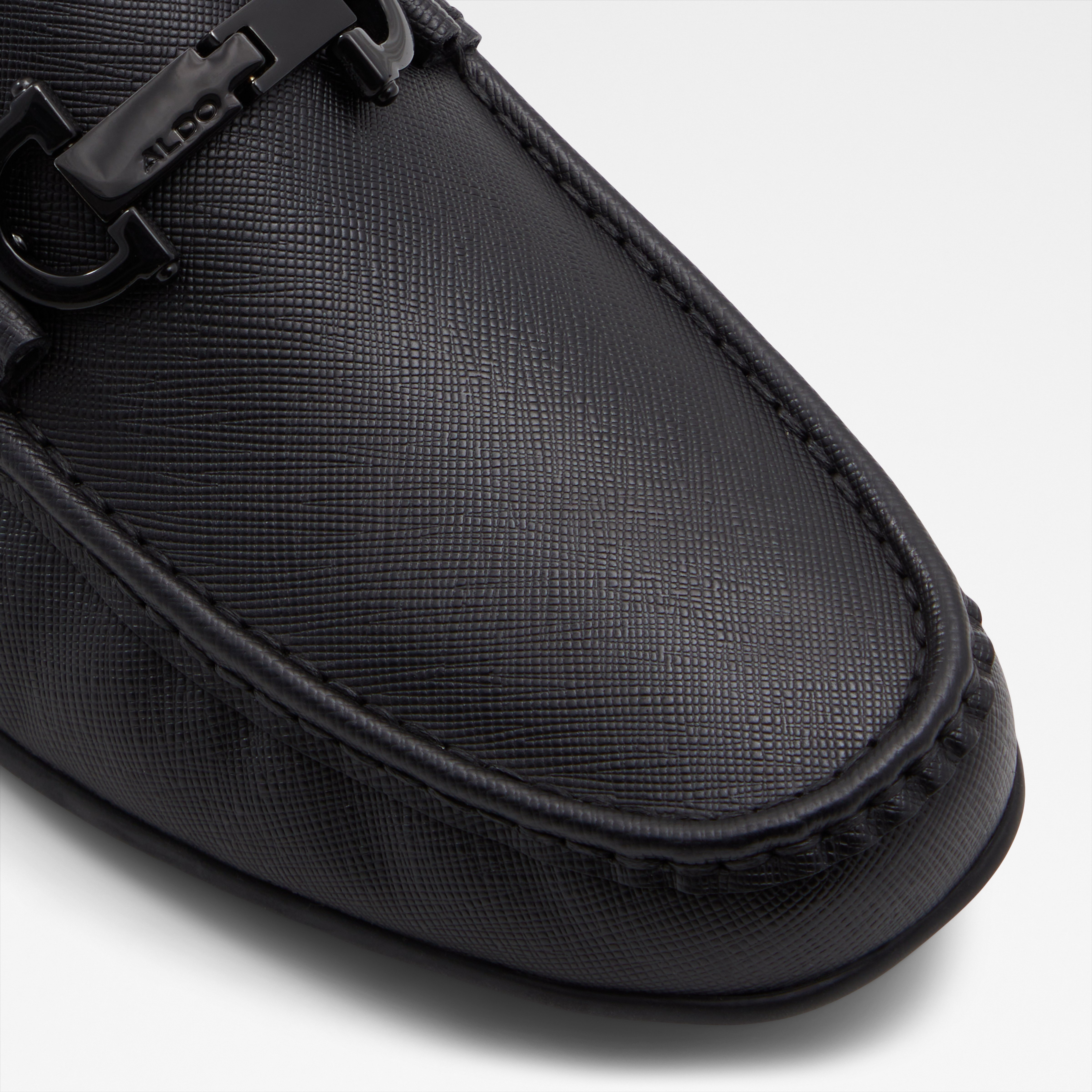 Orlovoflexx-Inn Men's Black Moccasins image number 5