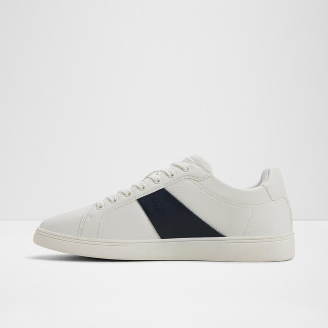 Ozzya-In Men's White Low Top Sneakers image number 3