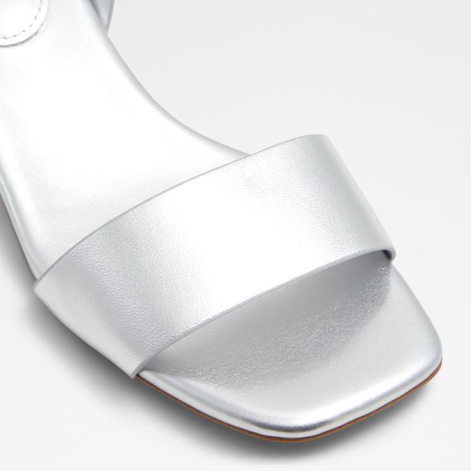 Dorenna Women's Silver Flat Sandals image number 5