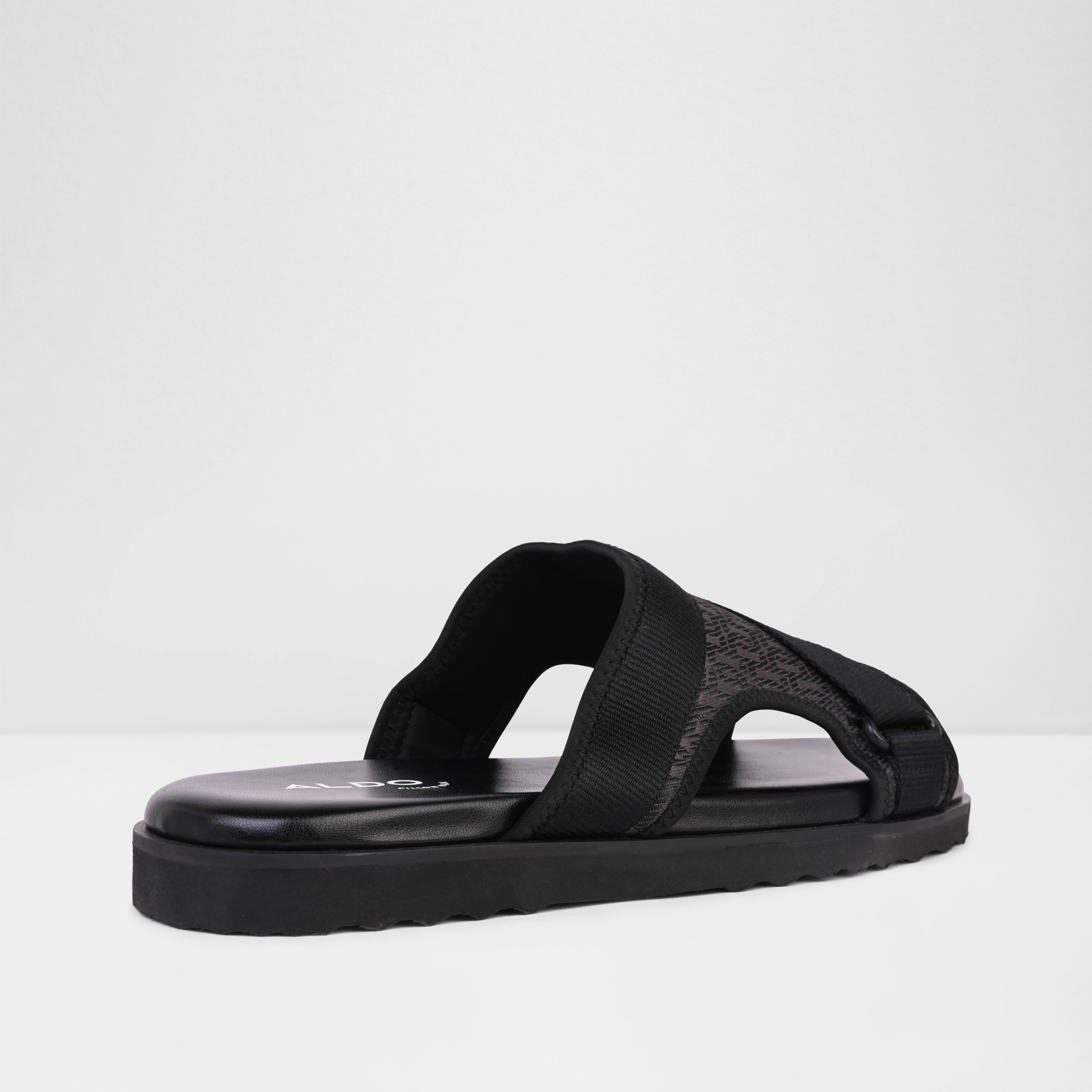 Deniels-In Men's Black Strap Sandals image number 2