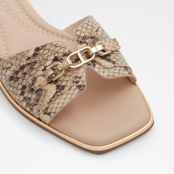 Jeannie Women's Miscellaneous Flat Sandals image number 5