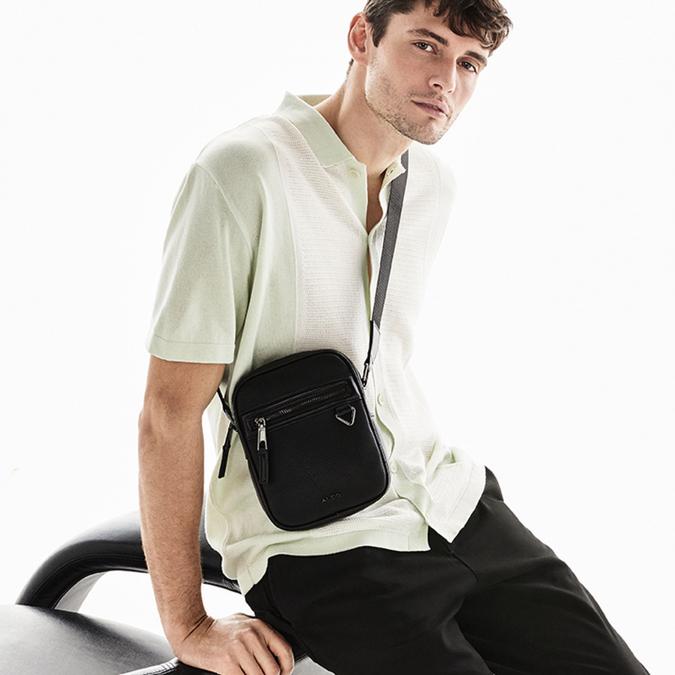 Iike Men's Other Black Crossbody image number 0