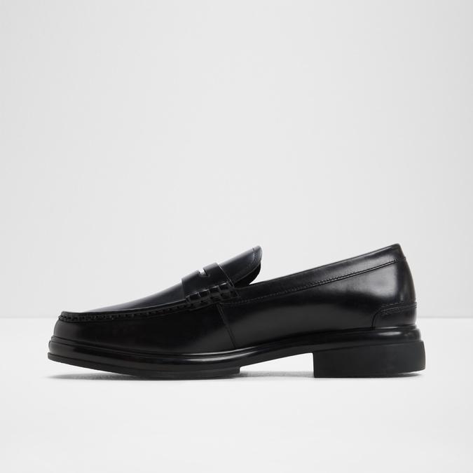 Tucker-In Men's Black Loafers image number 3