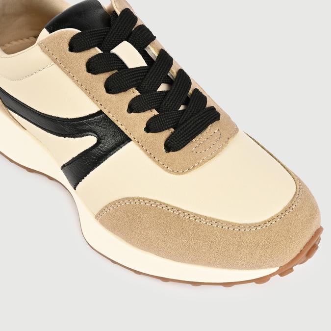 DANIIE968043 image number 4