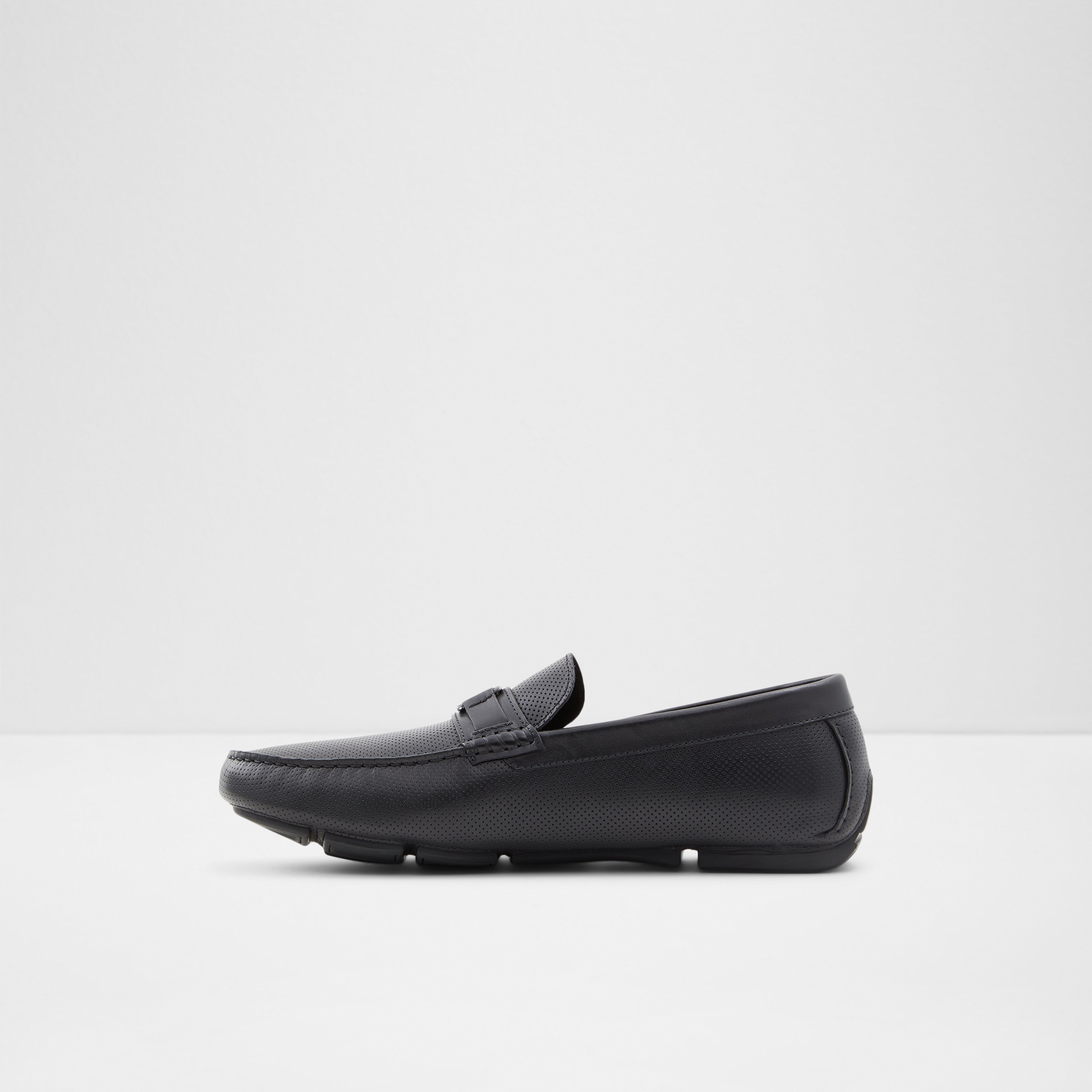 Haendaciena-In Men's Black Moccasins image number 3