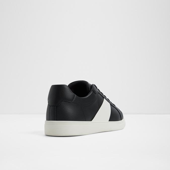 Ozzya-In Men's Black Low Top Sneakers image number 2