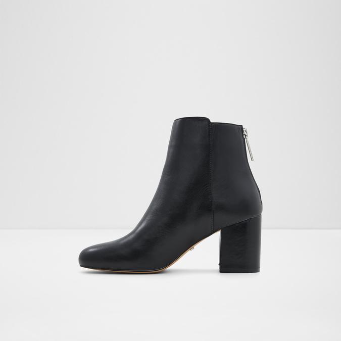 Priraveth Women's Black Boots image number 3