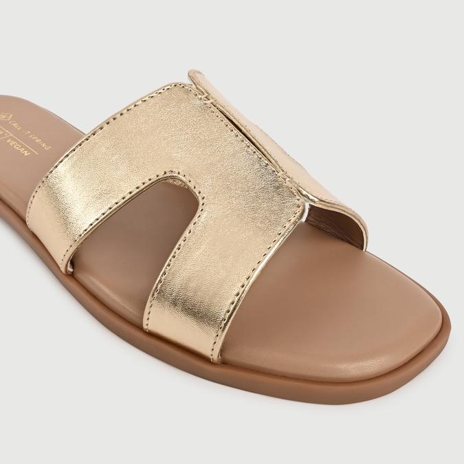 HAYLEE710043 image number 4