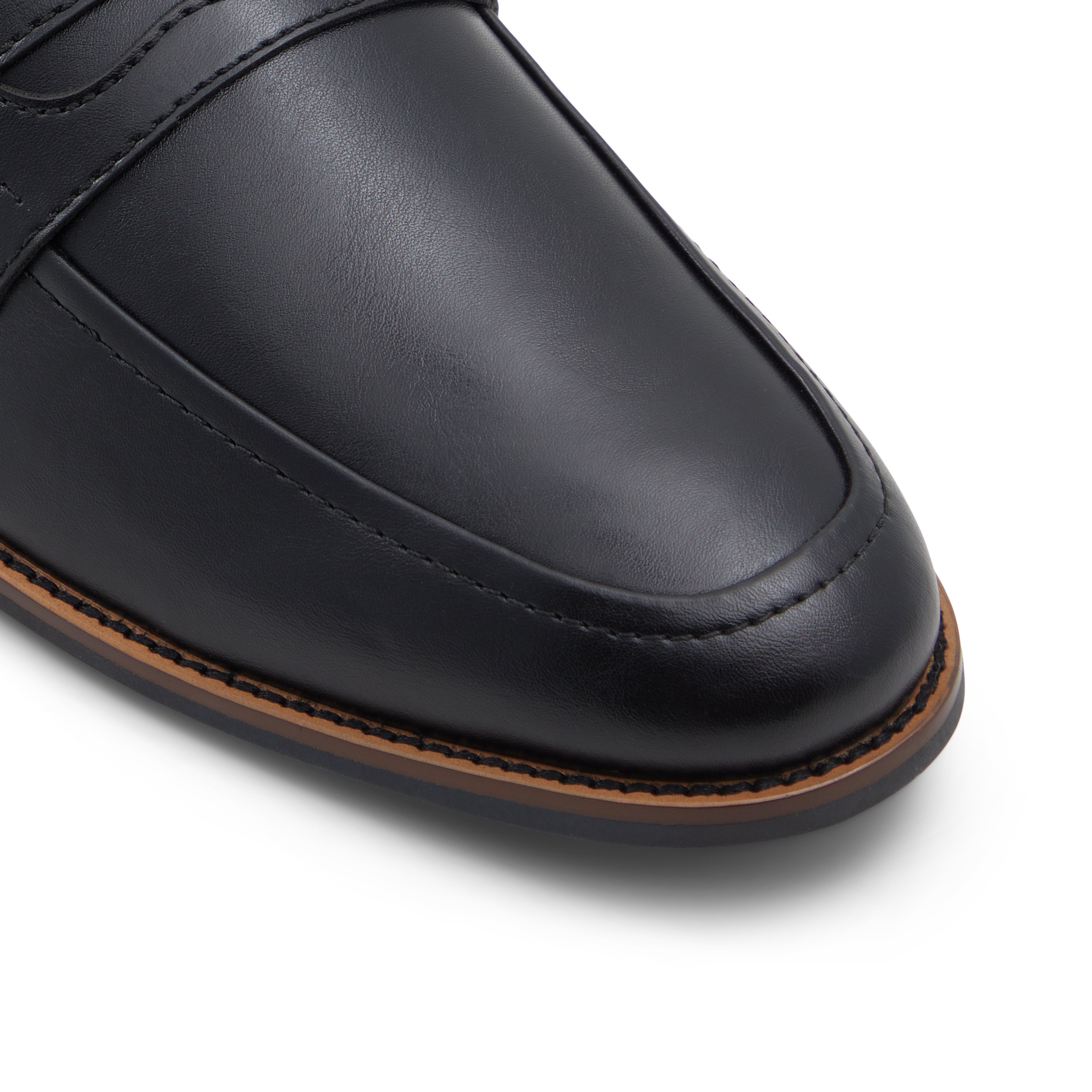 Pinchard Men's Black Dress Loafers image number 5