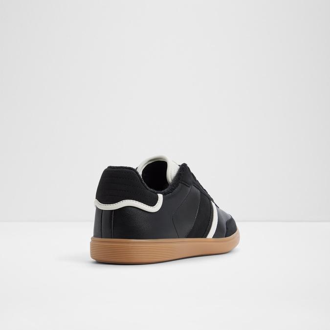 Freekicka-In Men's Black Low Top Sneakers image number 2