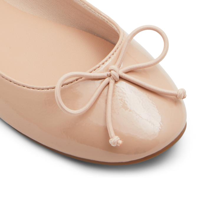 Gyzelle Women's Beige Ballerinas image number 5