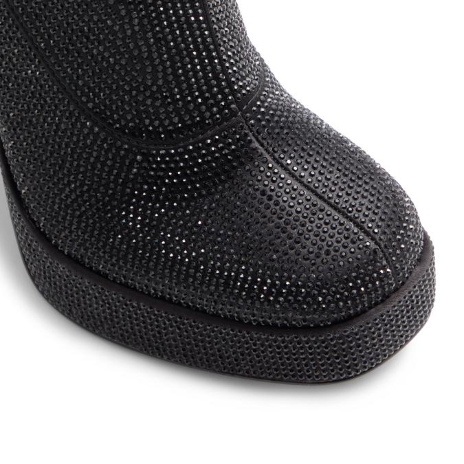 Tyrah Women's Black Ankle Boots image number 5