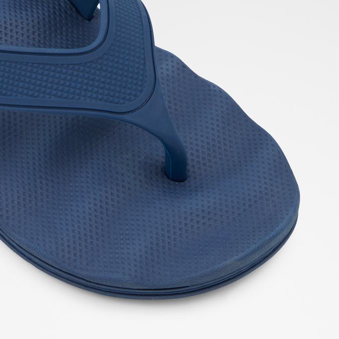 Haciendo Men's Navy Thong Sandals image number 4