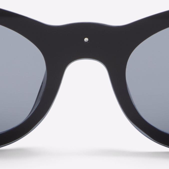 Priaveth Women's Black Sunglasses image number 3